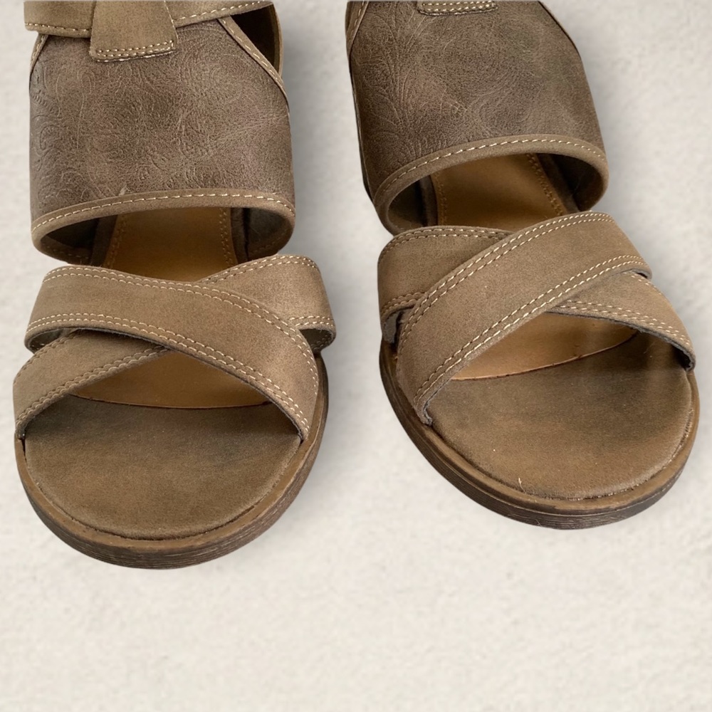 Rampage Block Heel Shoes - Picture 3 of 13